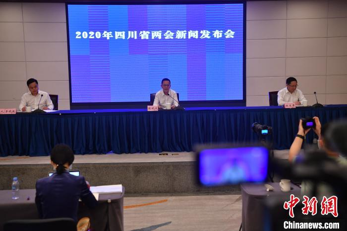 圖為新聞發(fā)布會(huì)現(xiàn)場。　張浪 攝