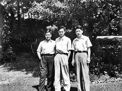 舍我其誰報國志，碧血丹心愛國情