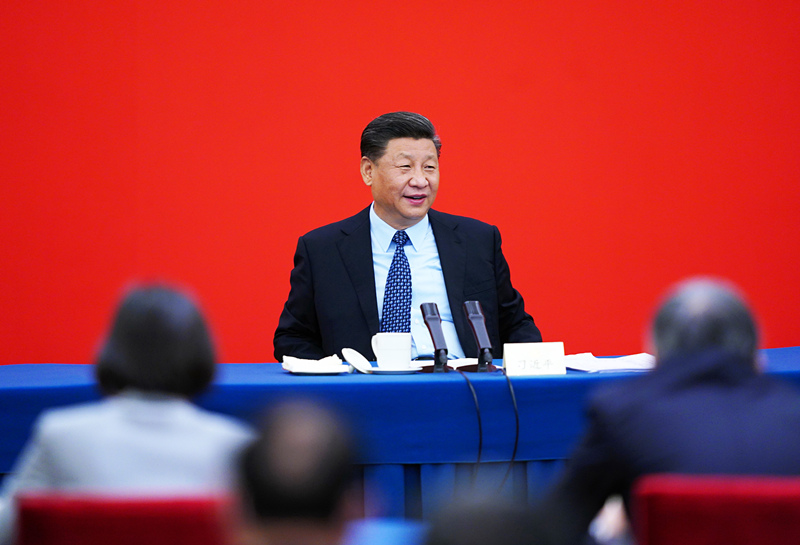 2020年5月23日，習近平總書記看望參加全國政協(xié)十三屆三次會議的經(jīng)濟界委員，并參加聯(lián)組會，聽取意見和建議。
